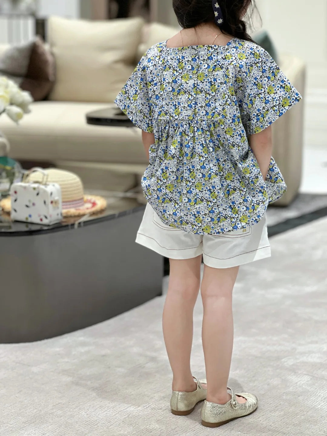 New Girls Blue White Floral Smocked