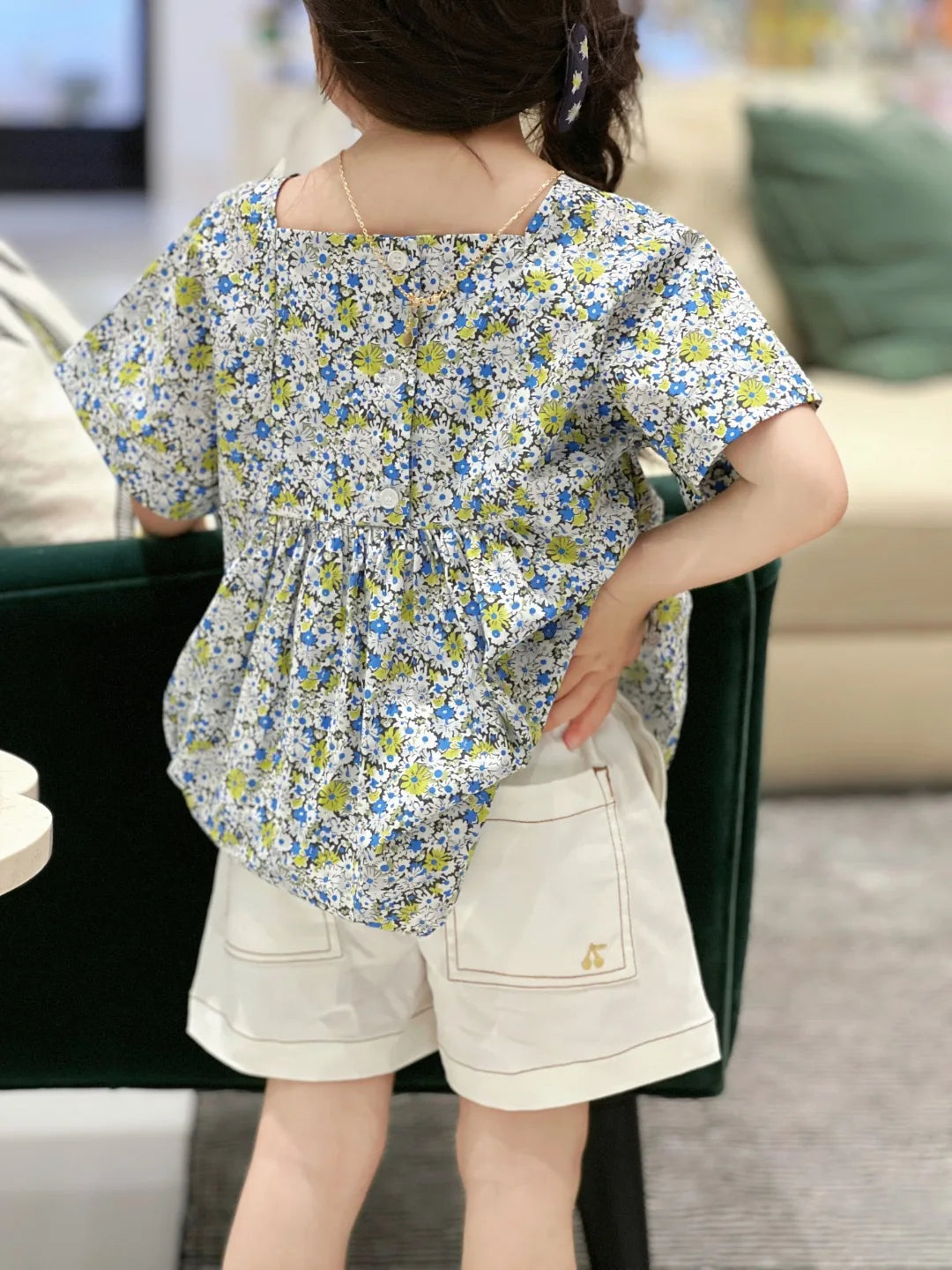 New Girls Blue White Floral Smocked